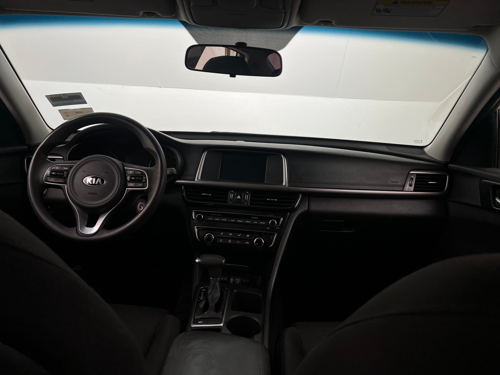 Thumbnail: 2018 Kia Optima - 3