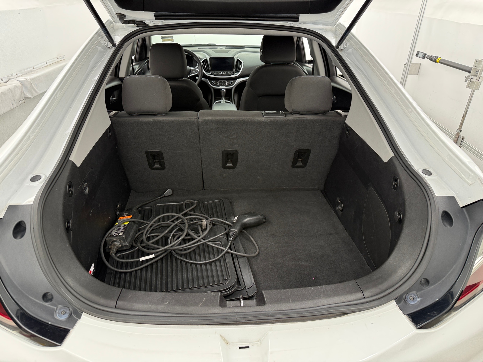 Thumbnail: 2019 Chevrolet Volt - 7