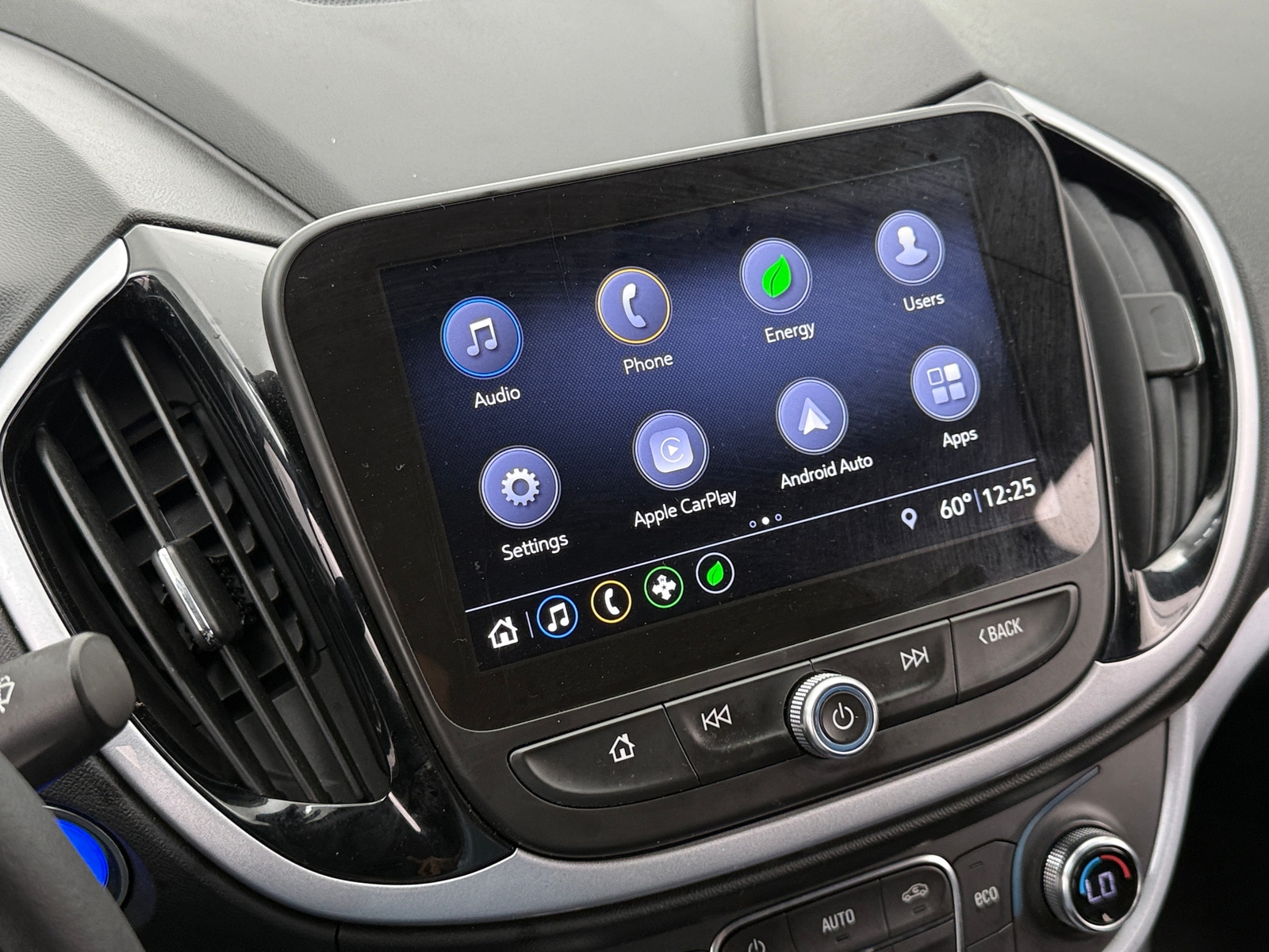 Thumbnail: 2019 Chevrolet Volt - 4