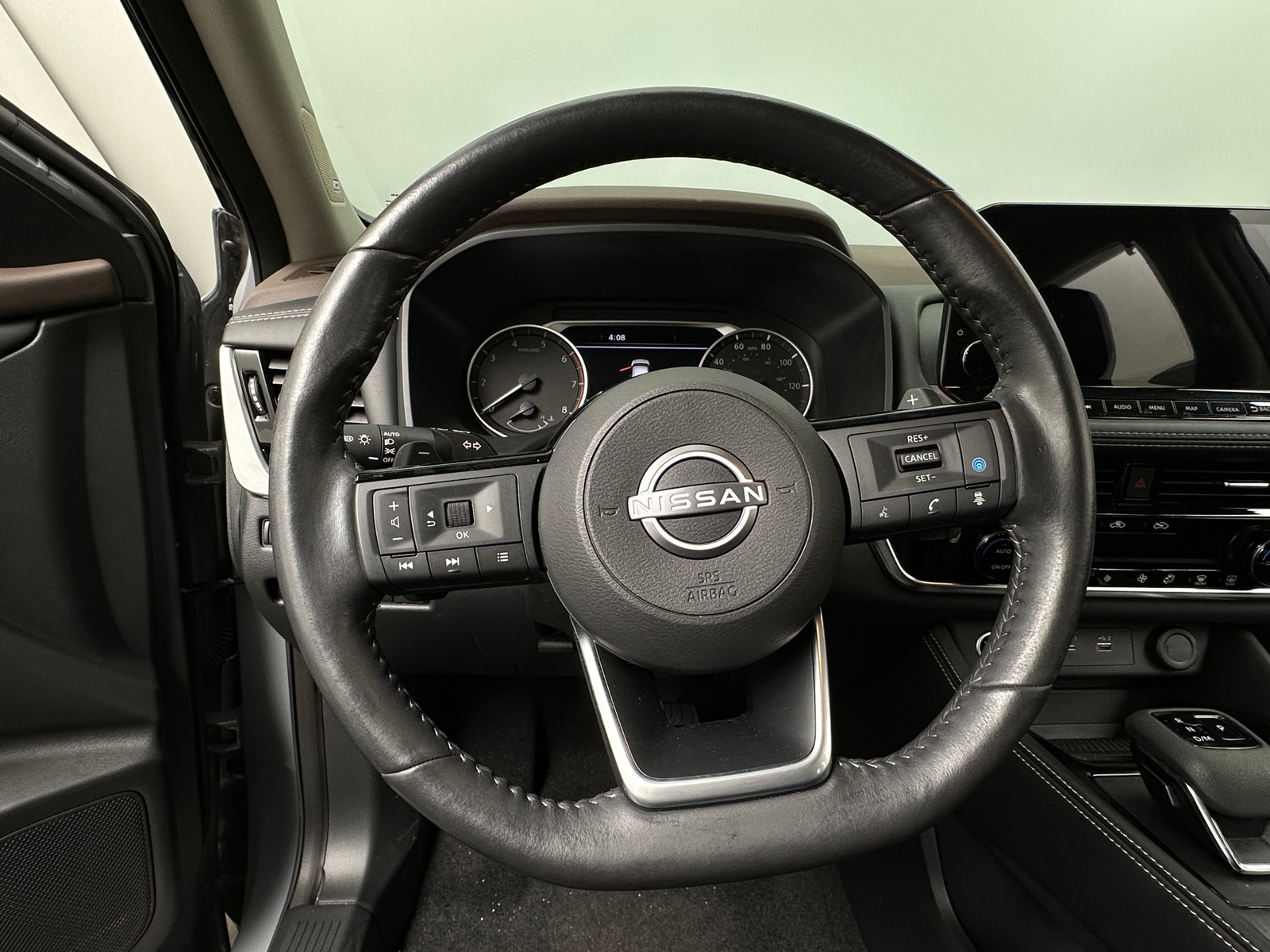 Thumbnail: 2023 Nissan Rogue - 4