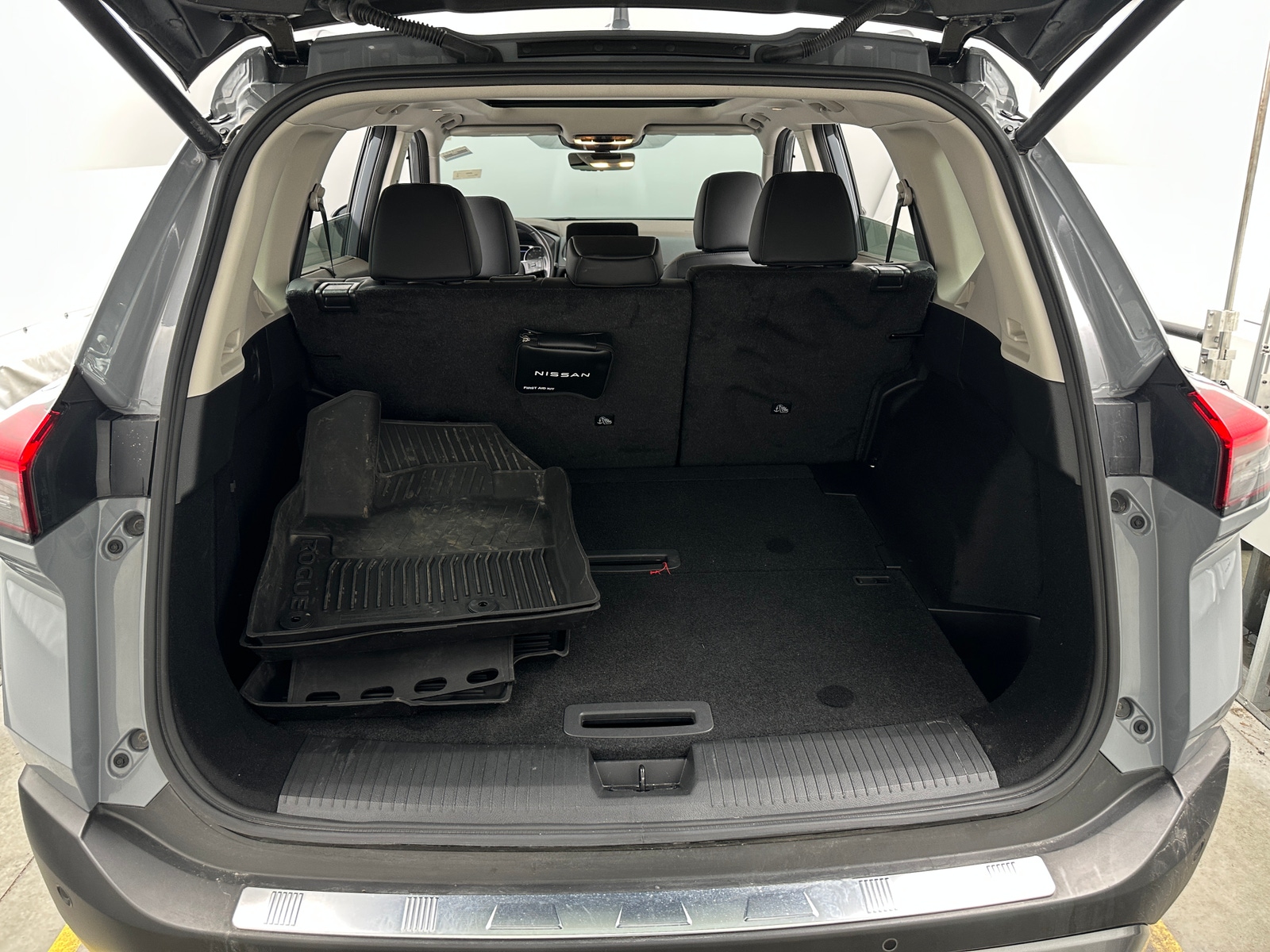 Thumbnail: 2023 Nissan Rogue - 6