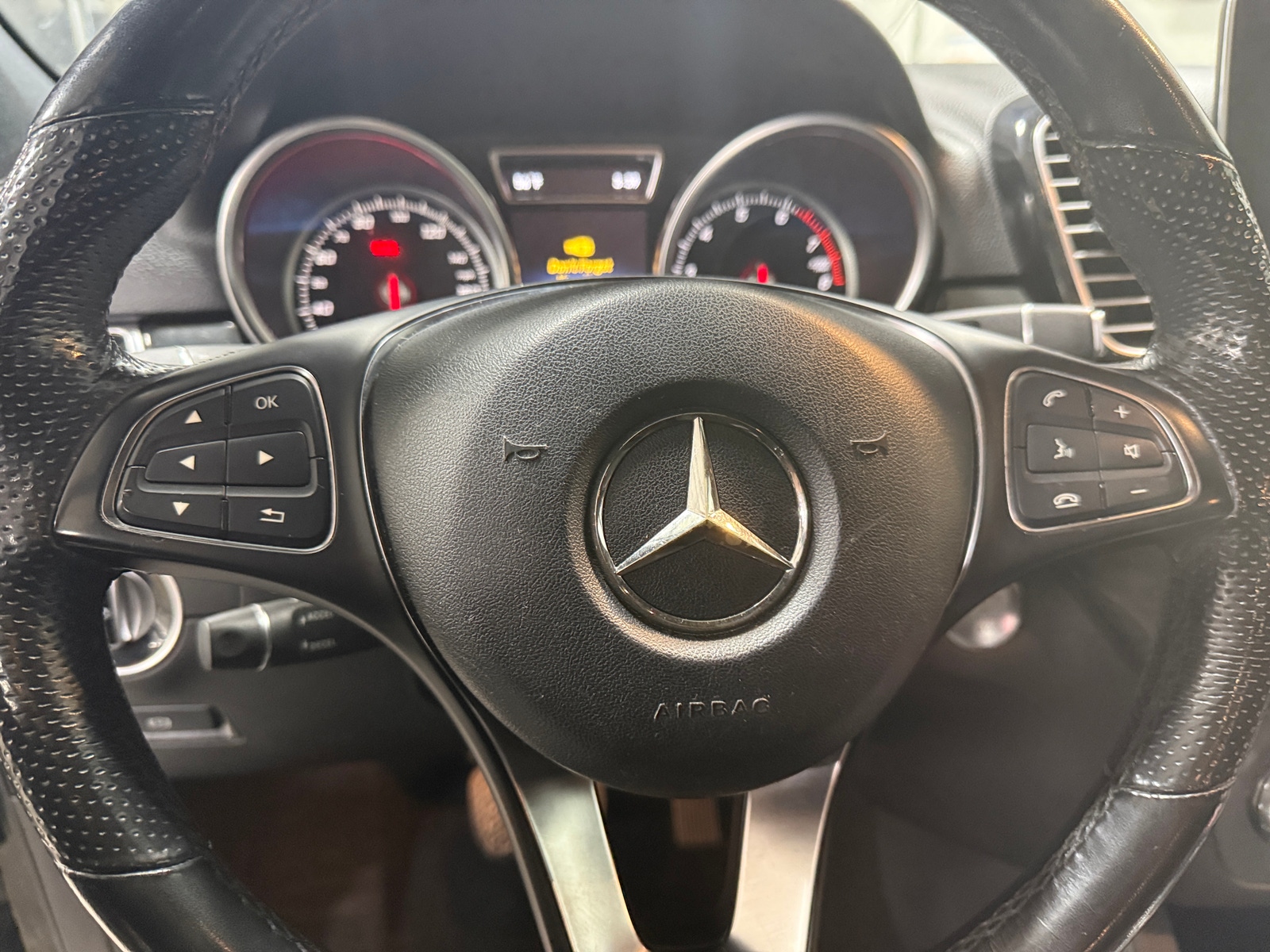 Thumbnail: 2018 Mercedes-Benz GLE - 4