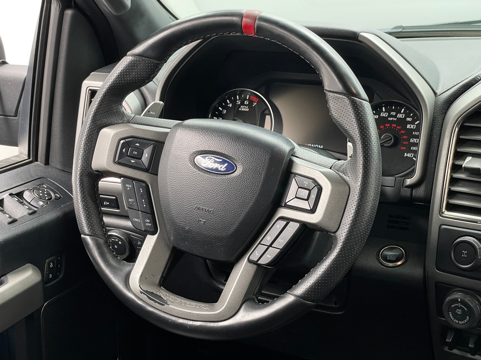 Thumbnail: 2019 Ford Econoline - 5