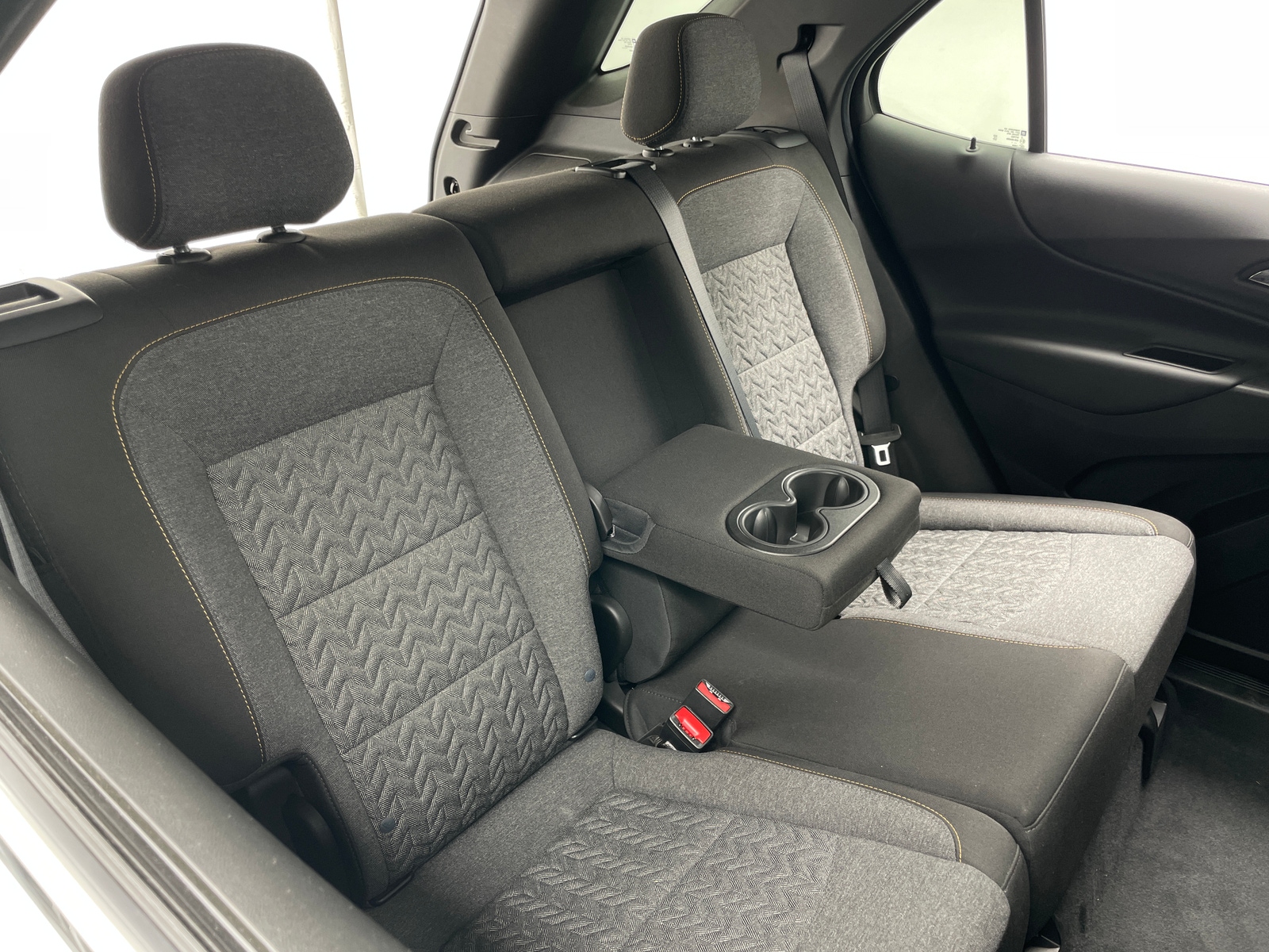 Thumbnail: 2022 Chevrolet Equinox - 6