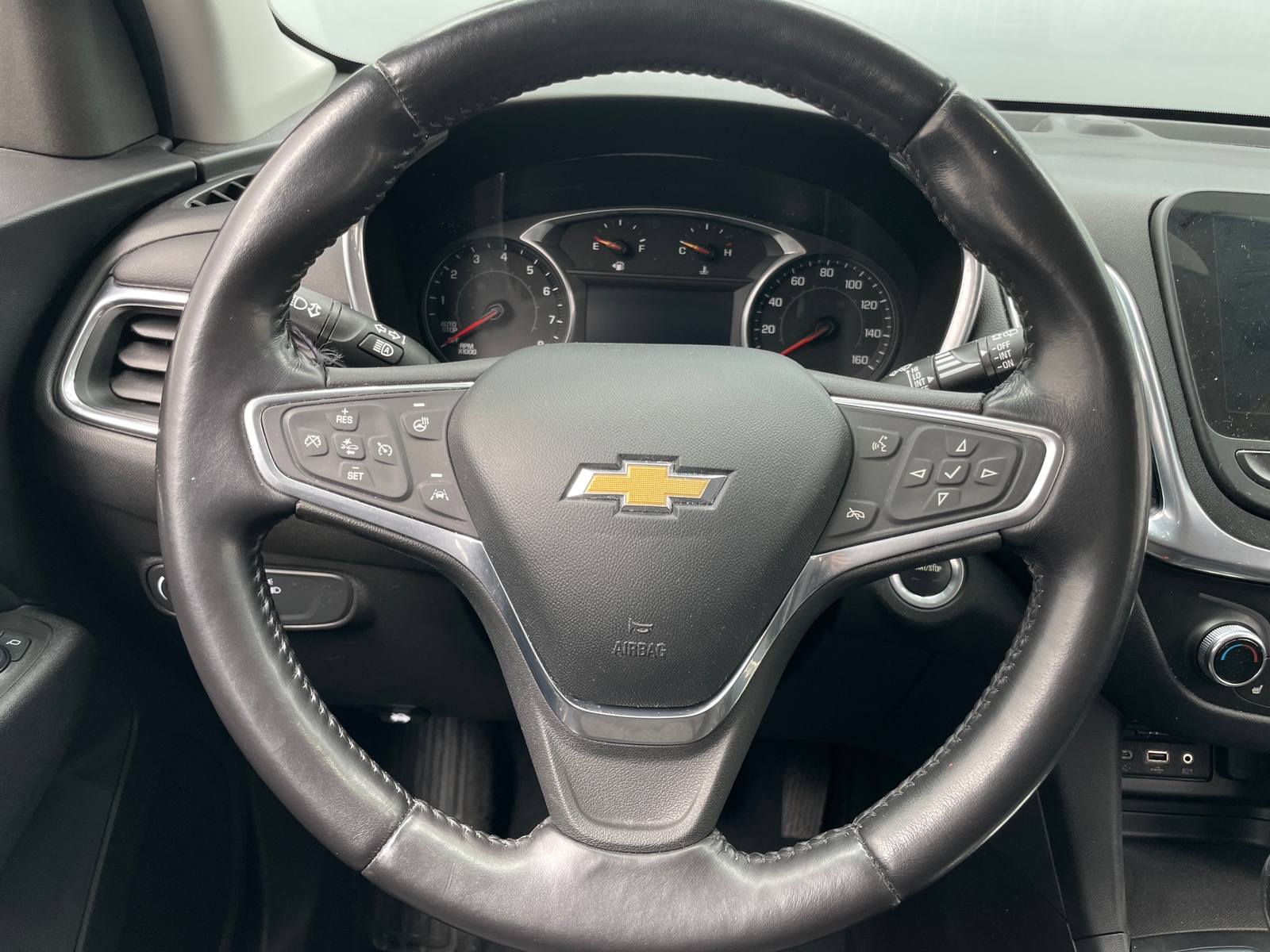 Thumbnail: 2022 Chevrolet Equinox - 5