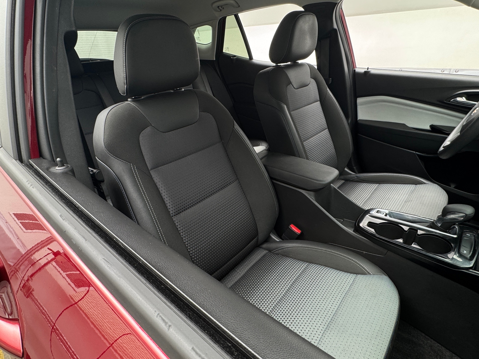 Thumbnail: 2025 Chevrolet Trax - 2