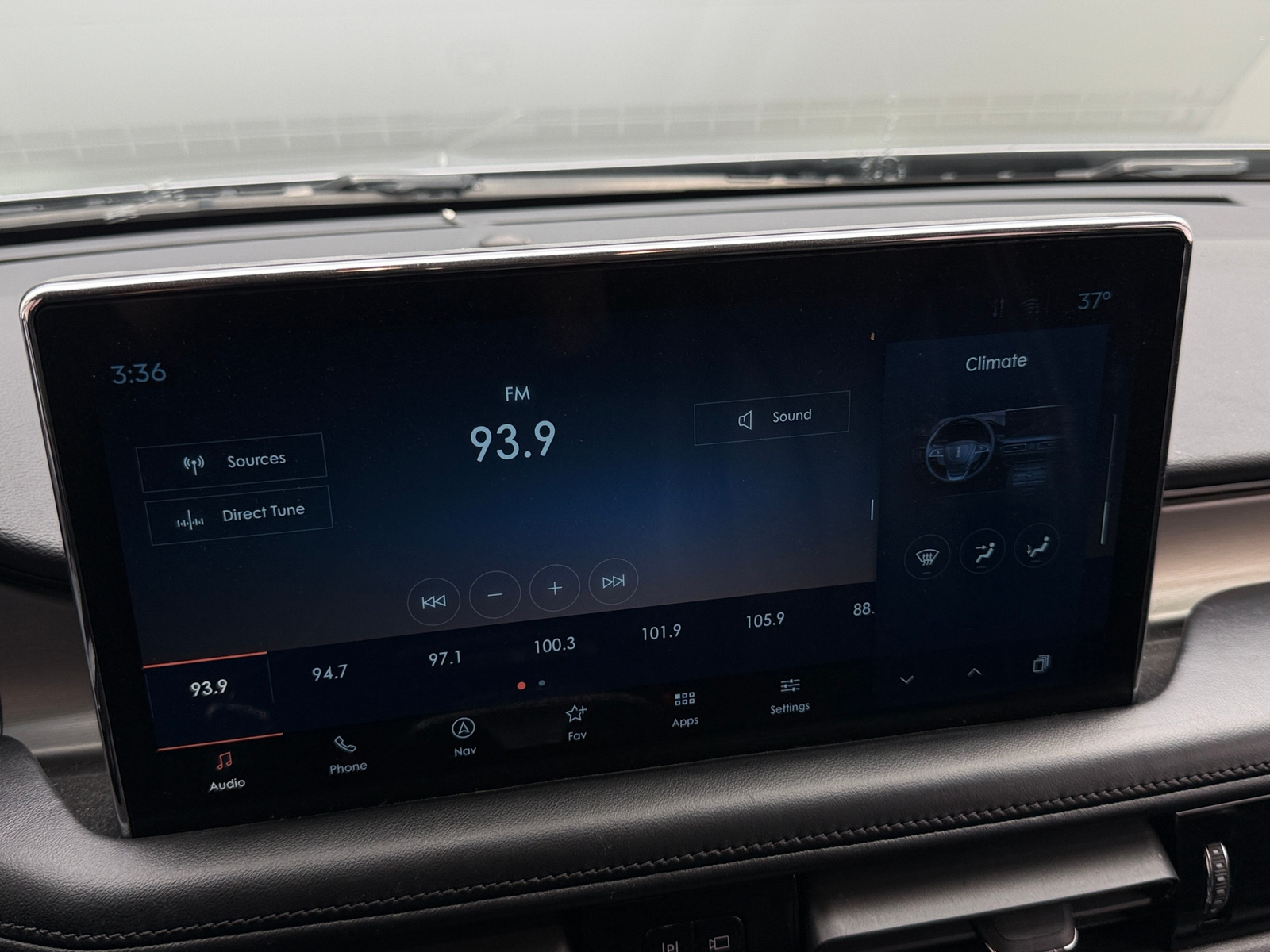 Thumbnail: 2022 Lincoln Nautilus - 3