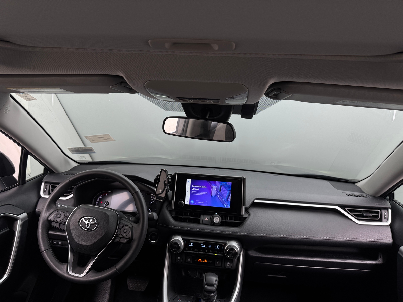 Thumbnail: 2025 Toyota RAV4 - 3