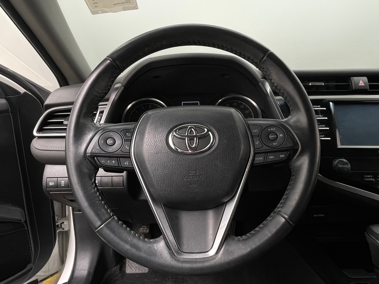 Thumbnail: 2020 Toyota Camry - 4