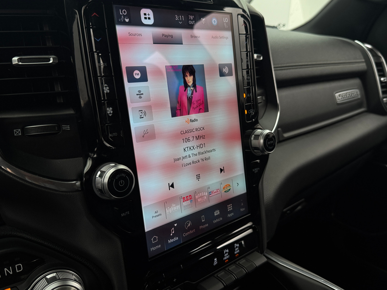 Thumbnail: 2025 RAM 1500 - 3