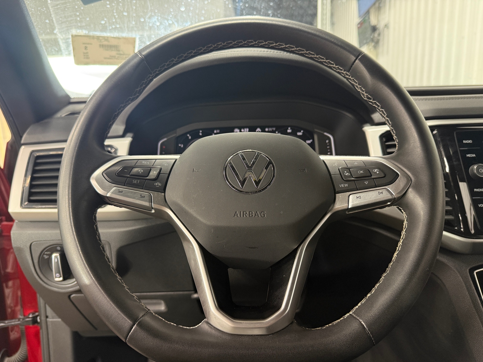 Thumbnail: 2023 Volkswagen Atlas - 4