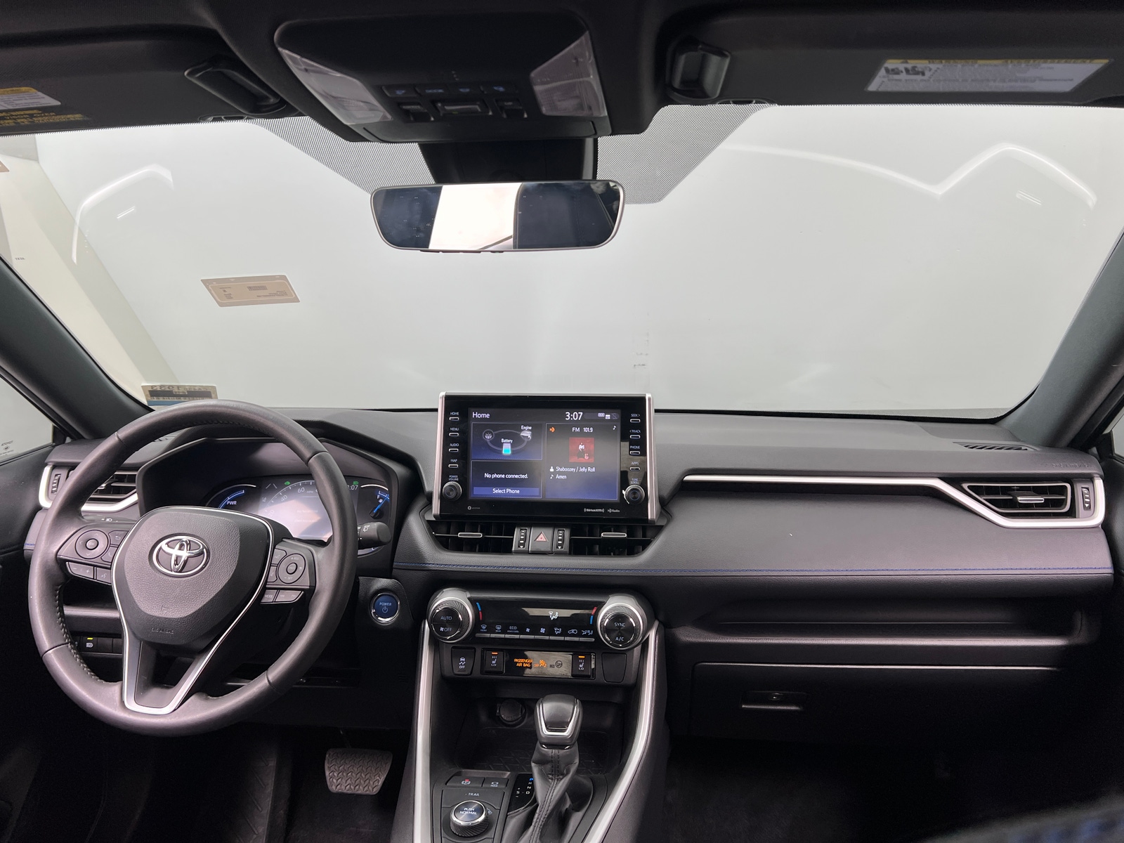 Thumbnail: 2022 Toyota RAV4 - 3