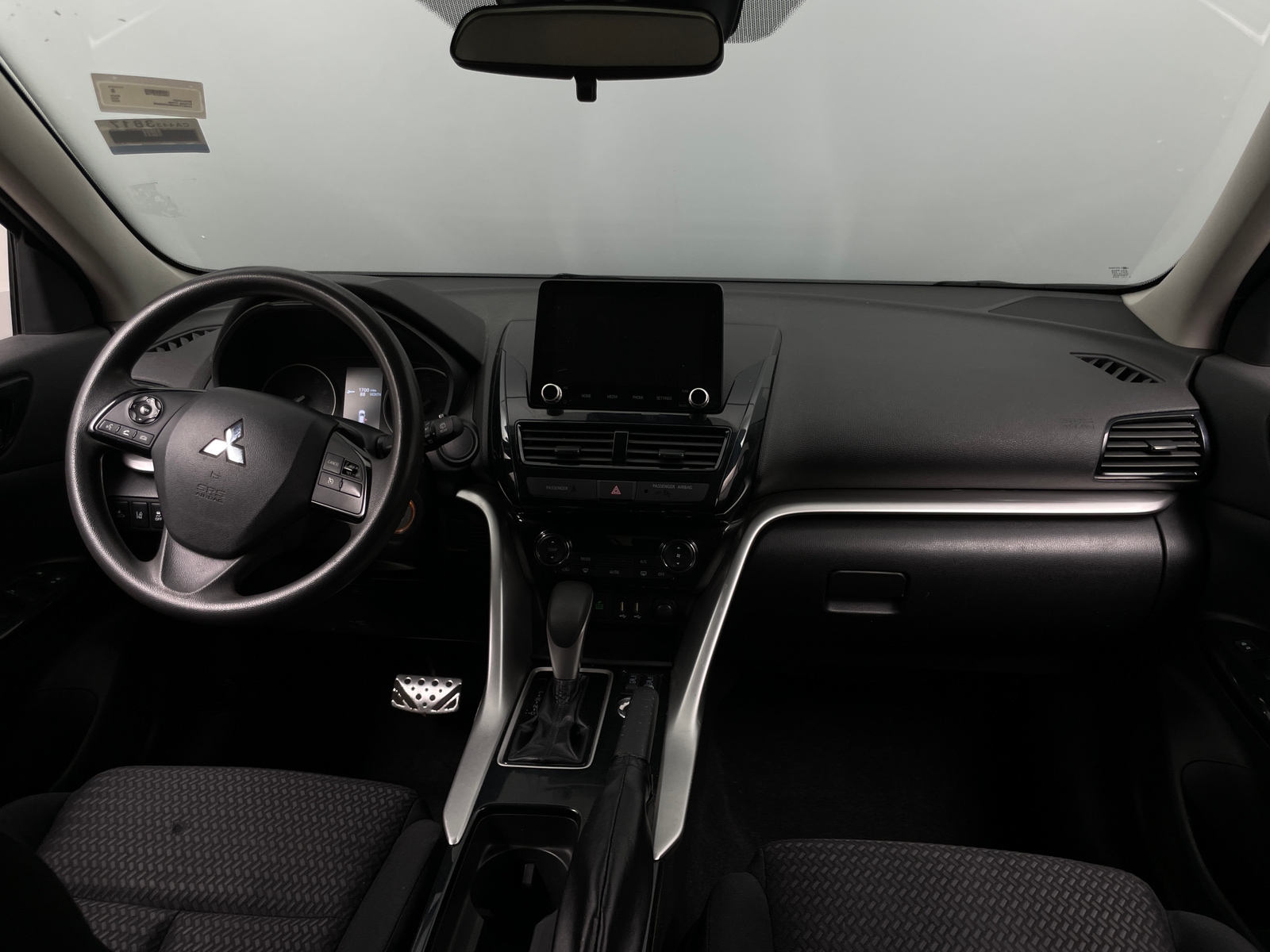 Thumbnail: 2022 Mitsubishi Eclipse Cross - 3