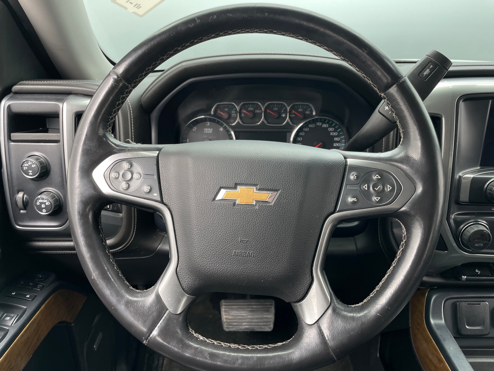 Thumbnail: 2015 Chevrolet Silverado 1500 - 4