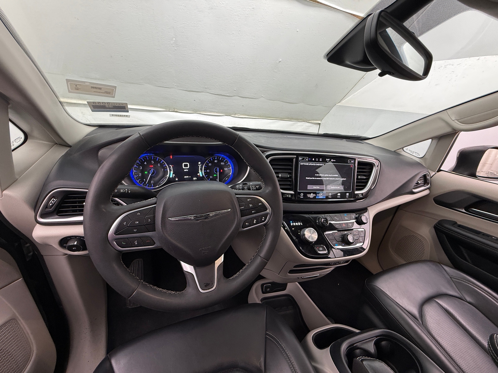 Thumbnail: 2023 Chrysler Pacifica - 2