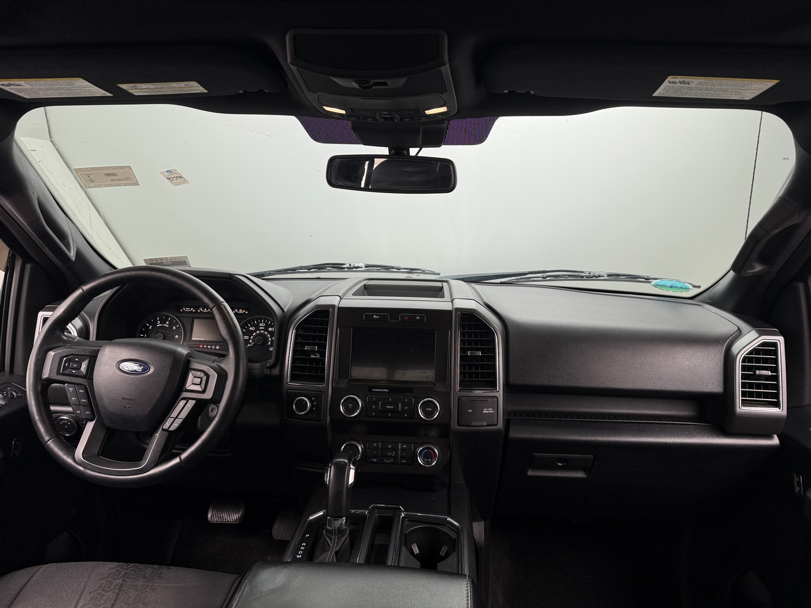 Thumbnail: 2019 Ford Econoline - 3