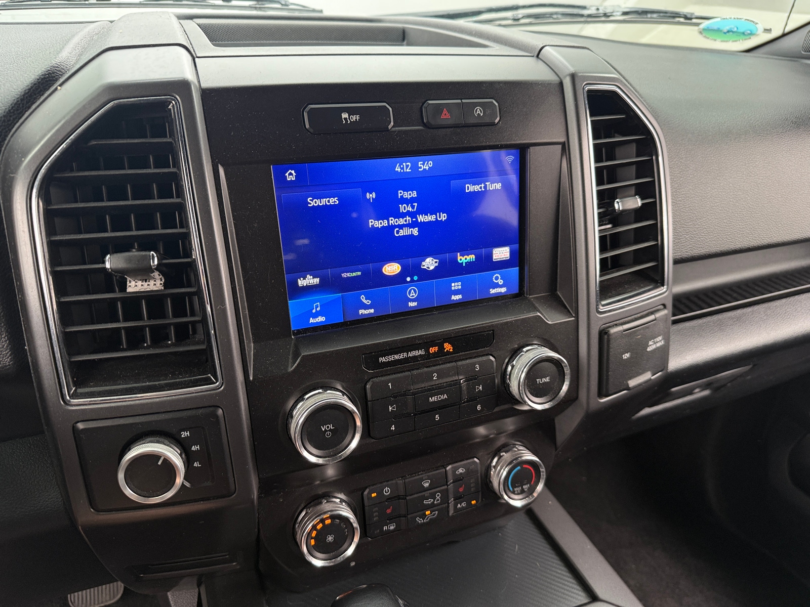 Thumbnail: 2019 Ford Econoline - 4