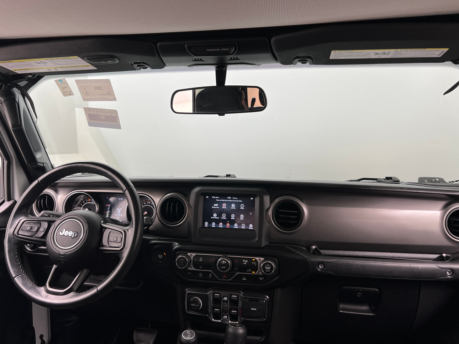 Thumbnail: 2021 Jeep Gladiator - 3