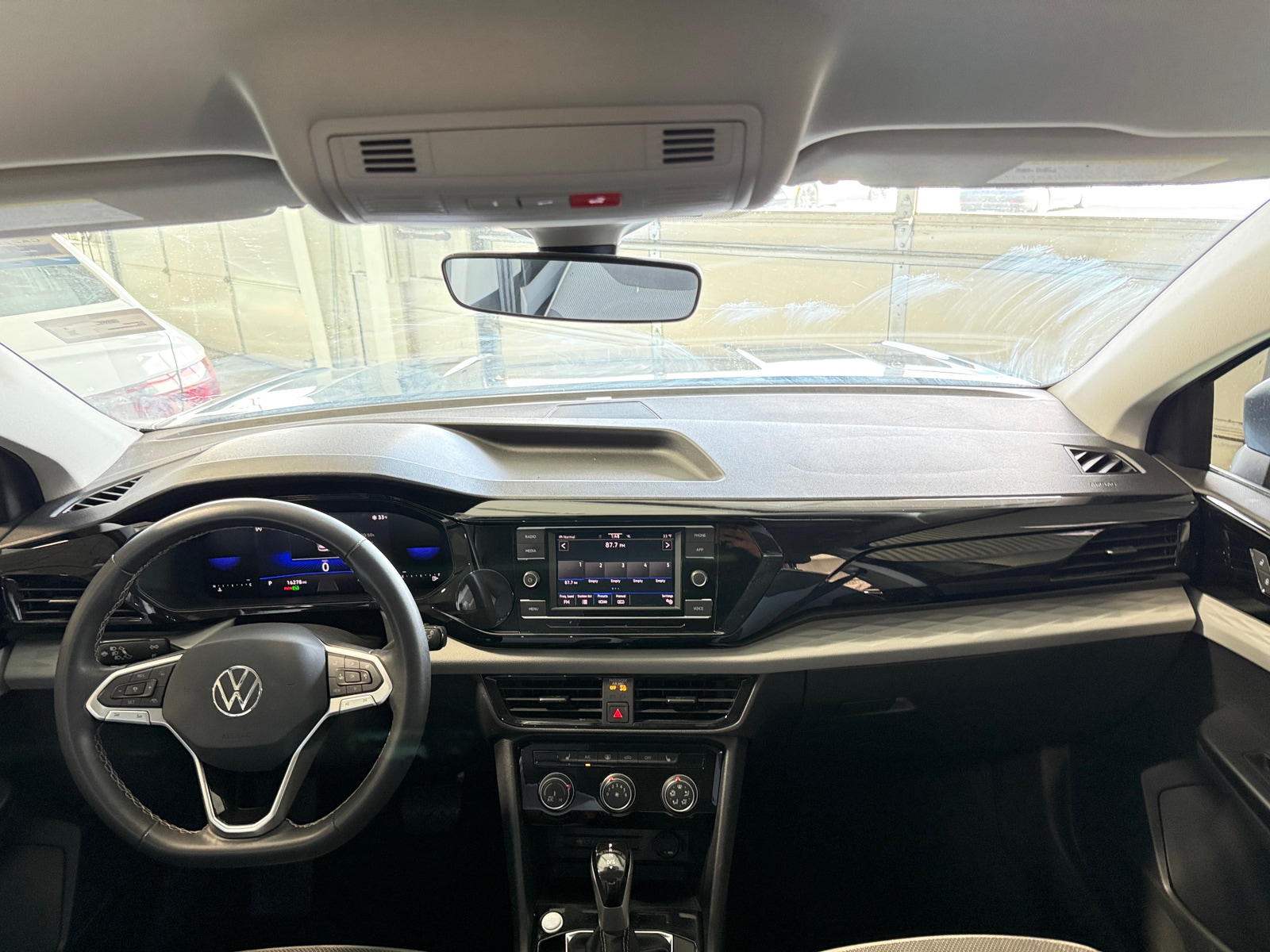 Thumbnail: 2023 Volkswagen Taos - 3