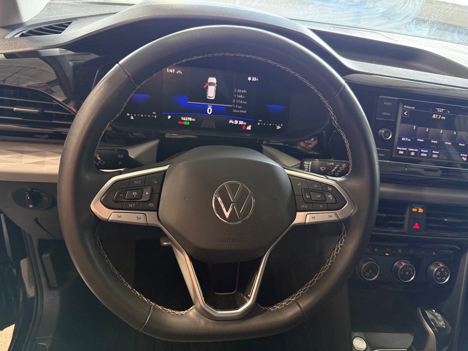 Thumbnail: 2023 Volkswagen Taos - 5