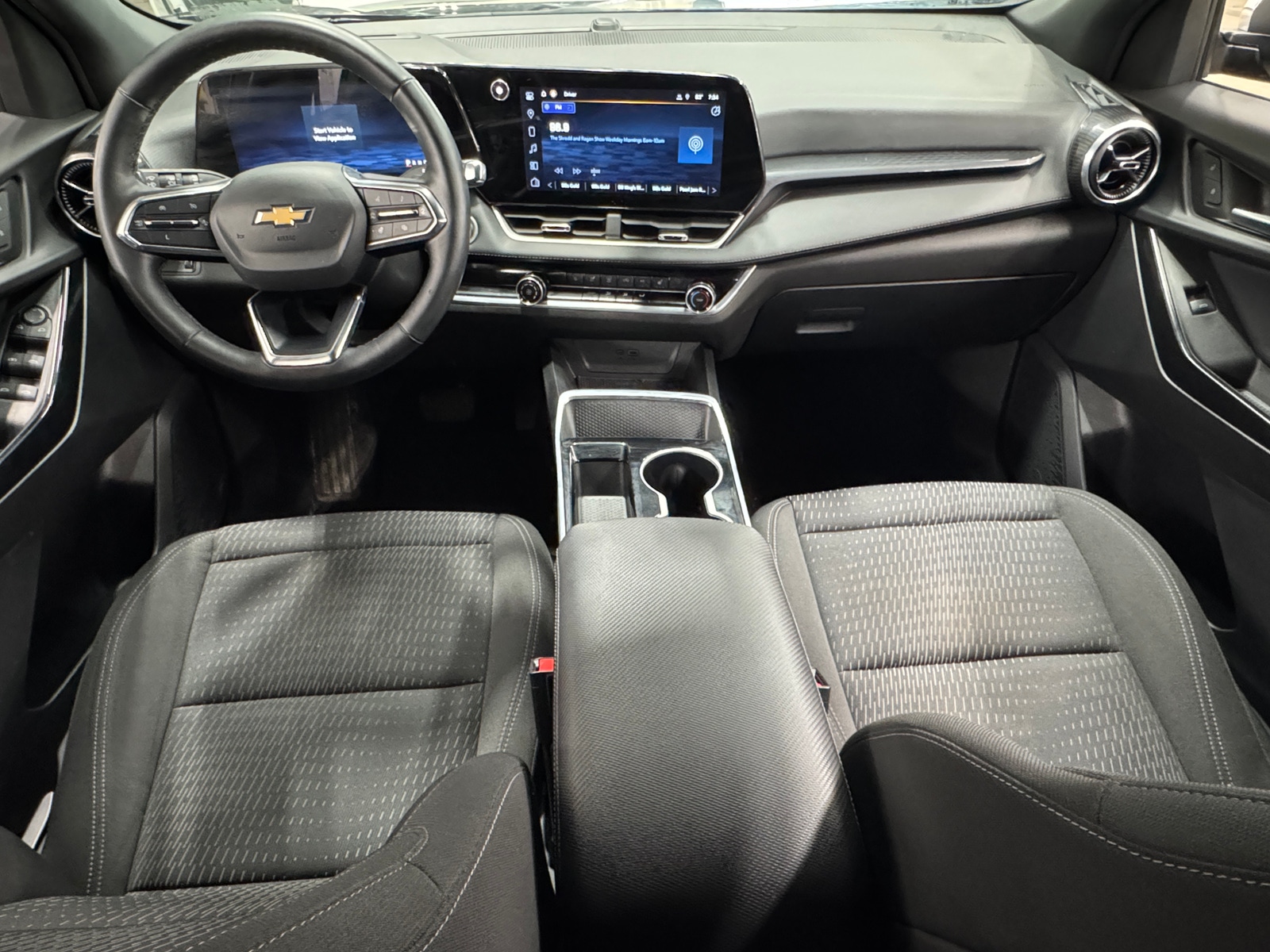 Thumbnail: 2025 Chevrolet Equinox - 3