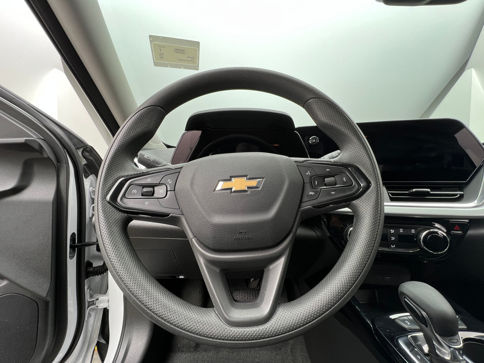 Thumbnail: 2025 Chevrolet Trax - 5