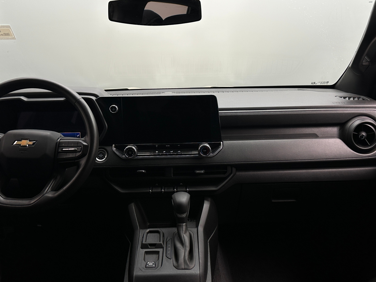 Thumbnail: 2024 Chevrolet Colorado - 3