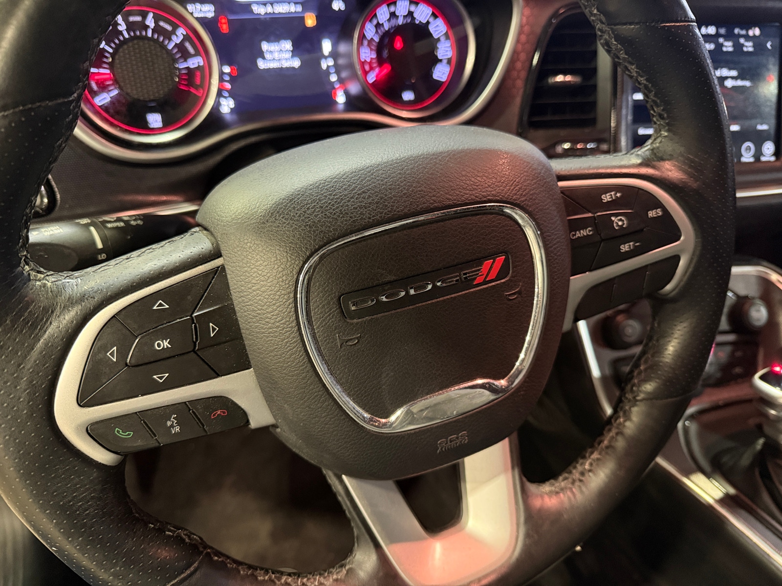 Thumbnail: 2017 Dodge Challenger - 4