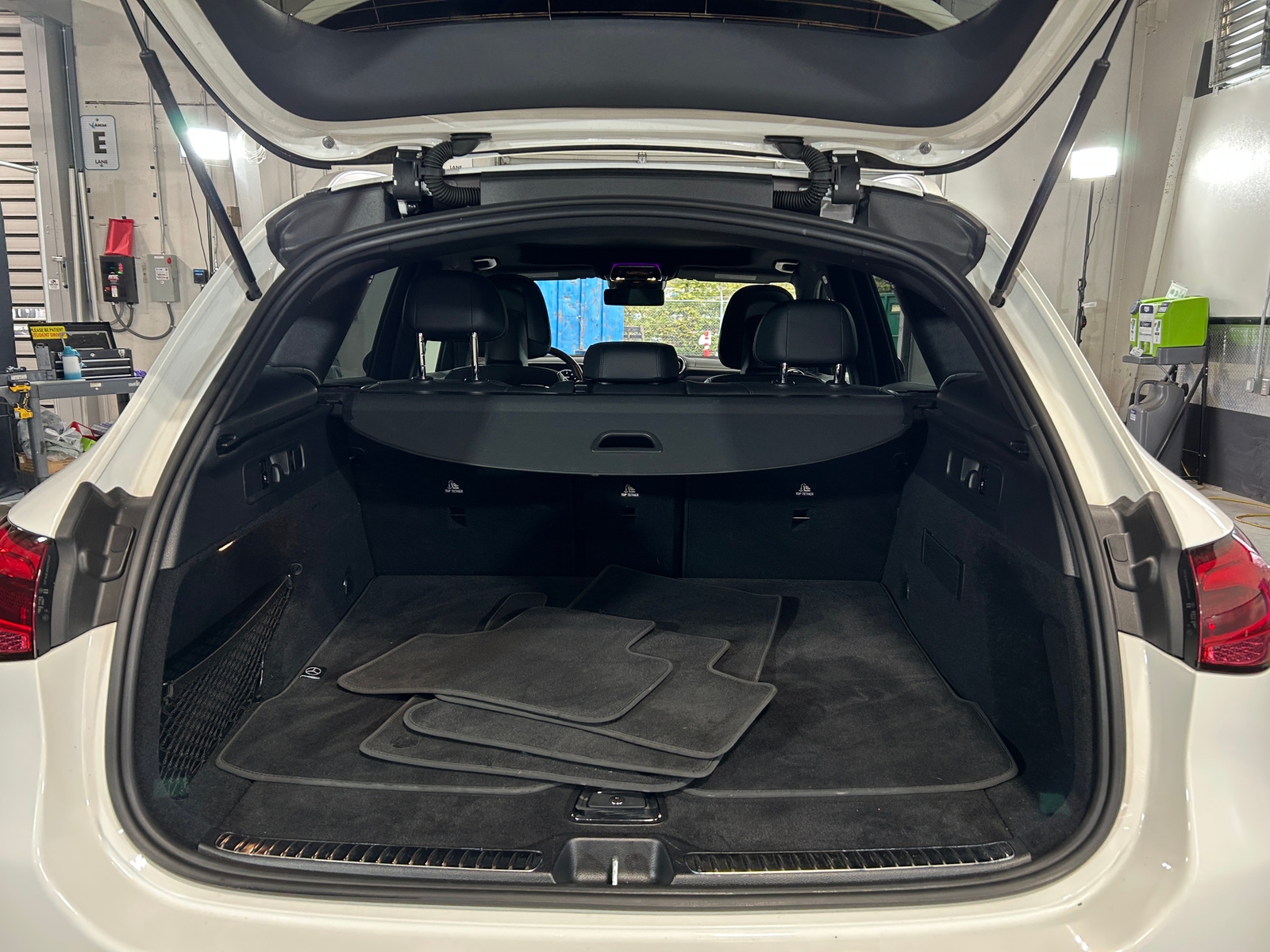 Thumbnail: 2024 Mercedes-Benz GLC - 6