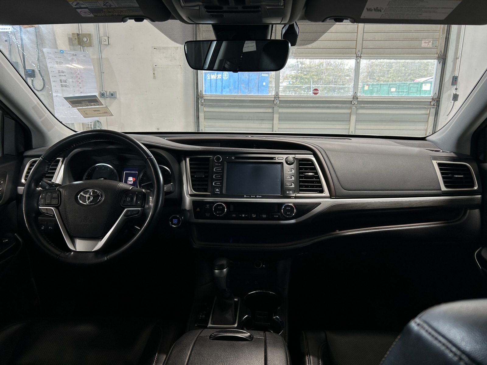 Thumbnail: 2018 Toyota Highlander - 2