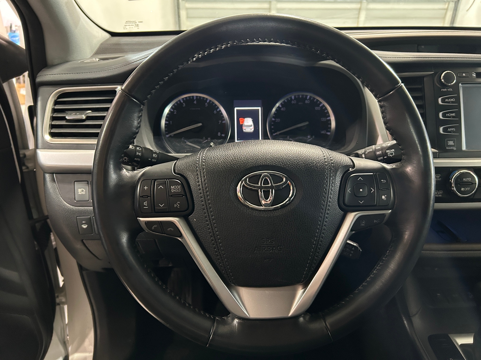 Thumbnail: 2018 Toyota Highlander - 4
