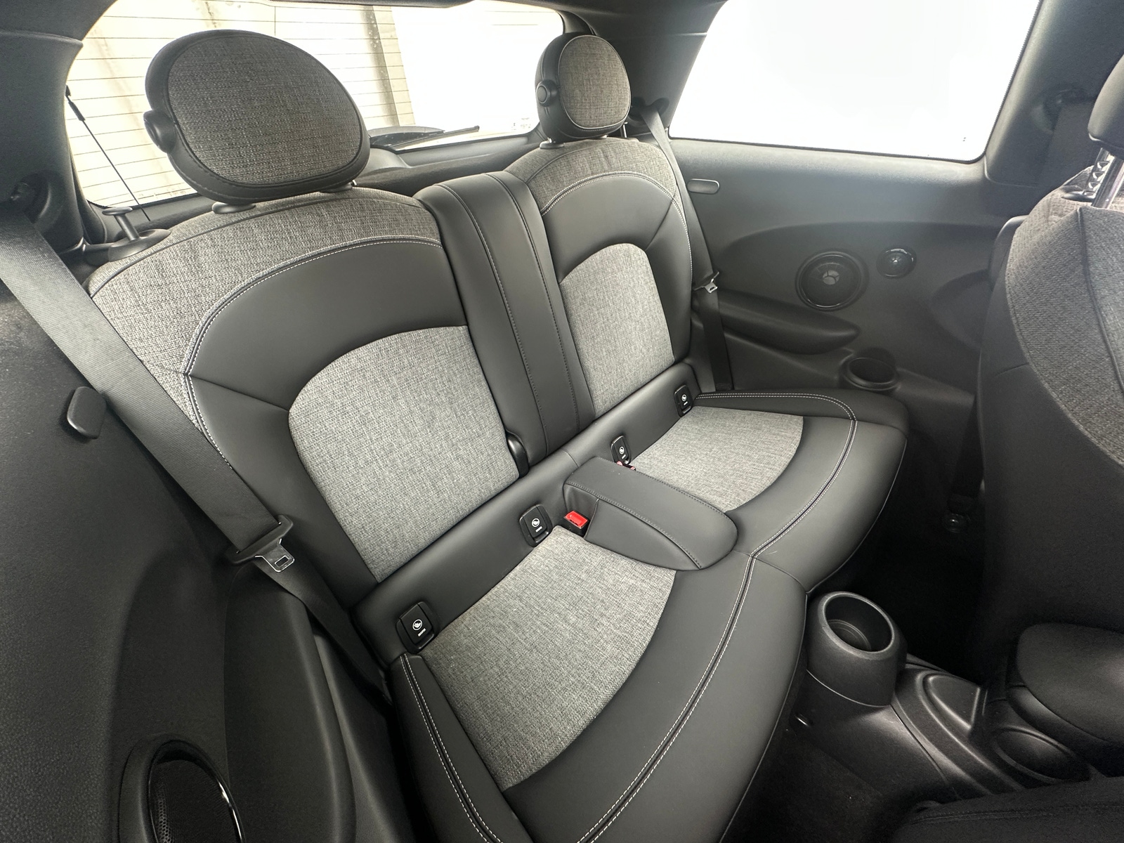 Thumbnail: 2023 MINI Cooper Hardtop - 5