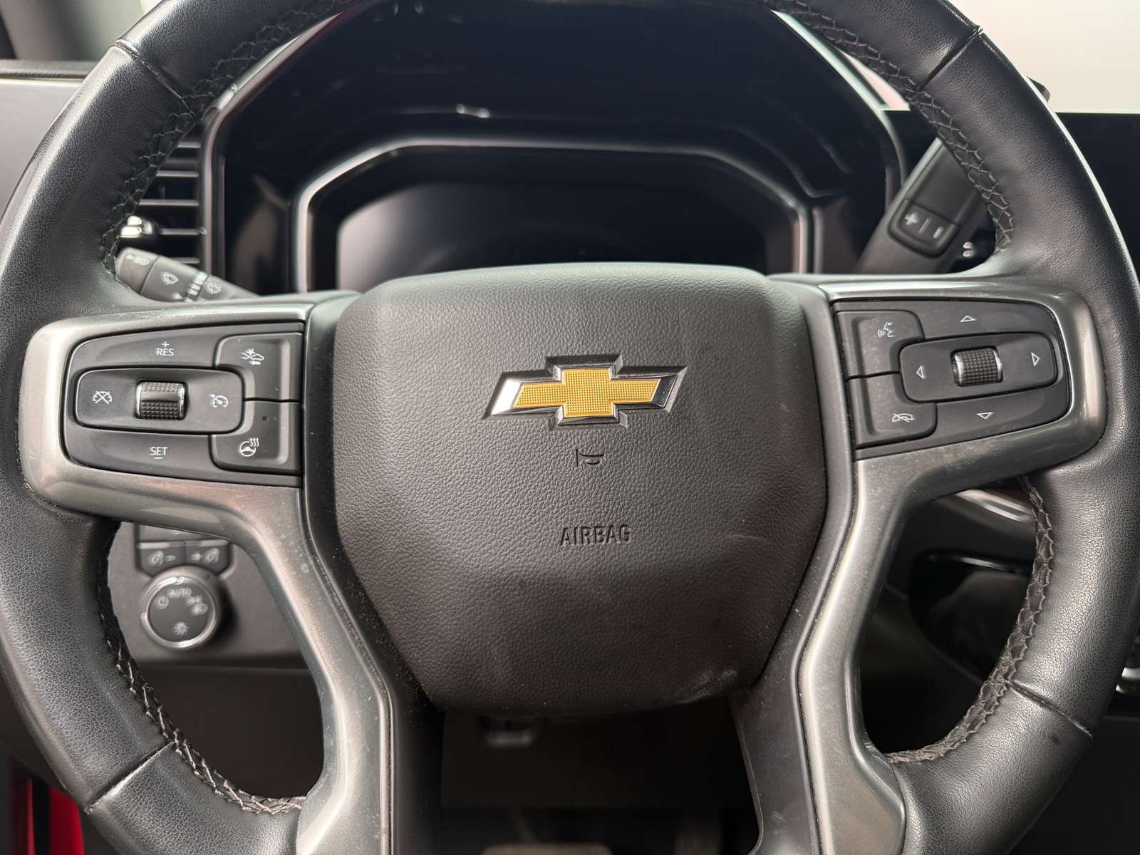 Thumbnail: 2023 Chevrolet Silverado 1500 - 5