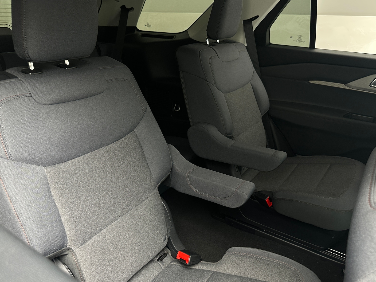 Thumbnail: 2025 Ford Explorer - 6