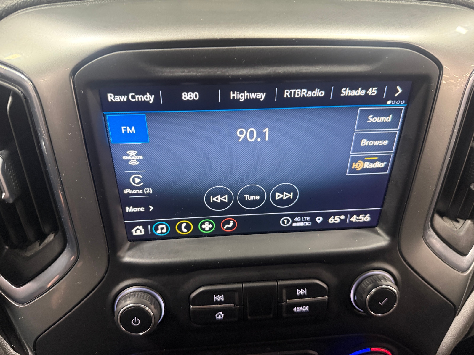 Thumbnail: 2021 Chevrolet Silverado 1500 - 4