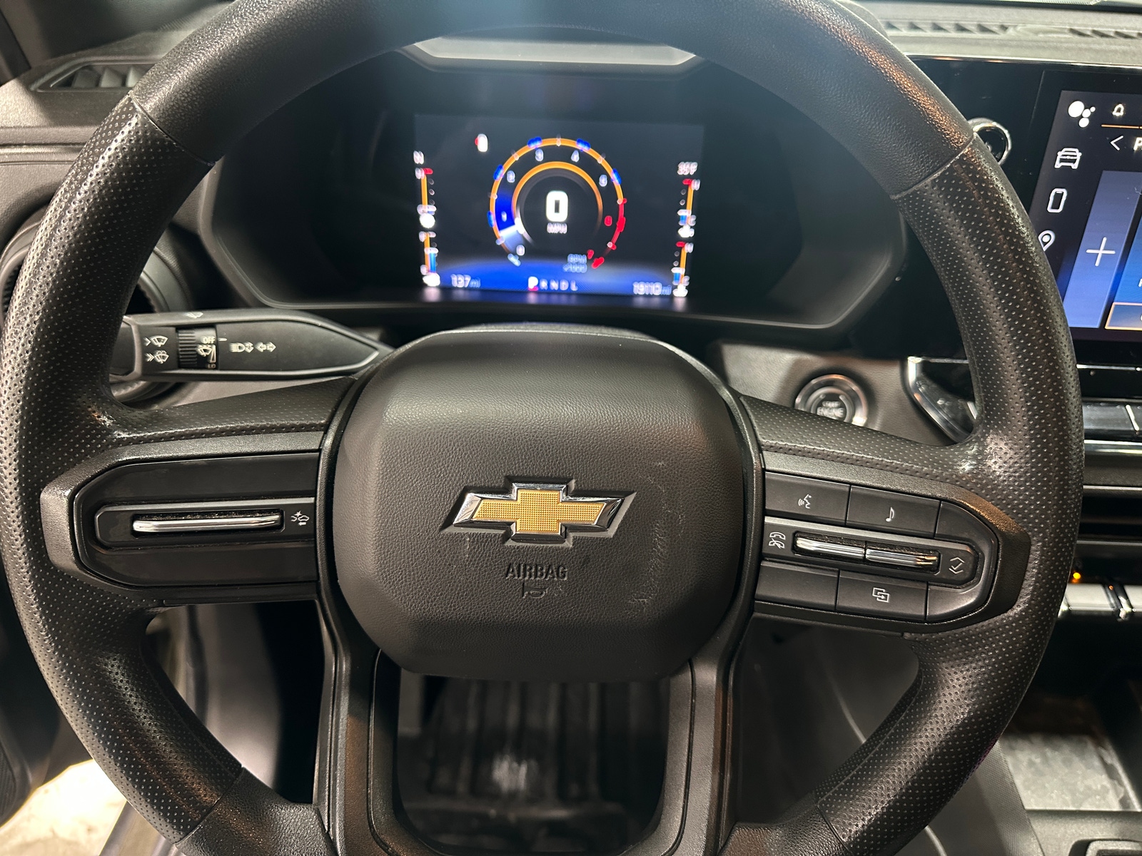 Thumbnail: 2023 Chevrolet Colorado - 5