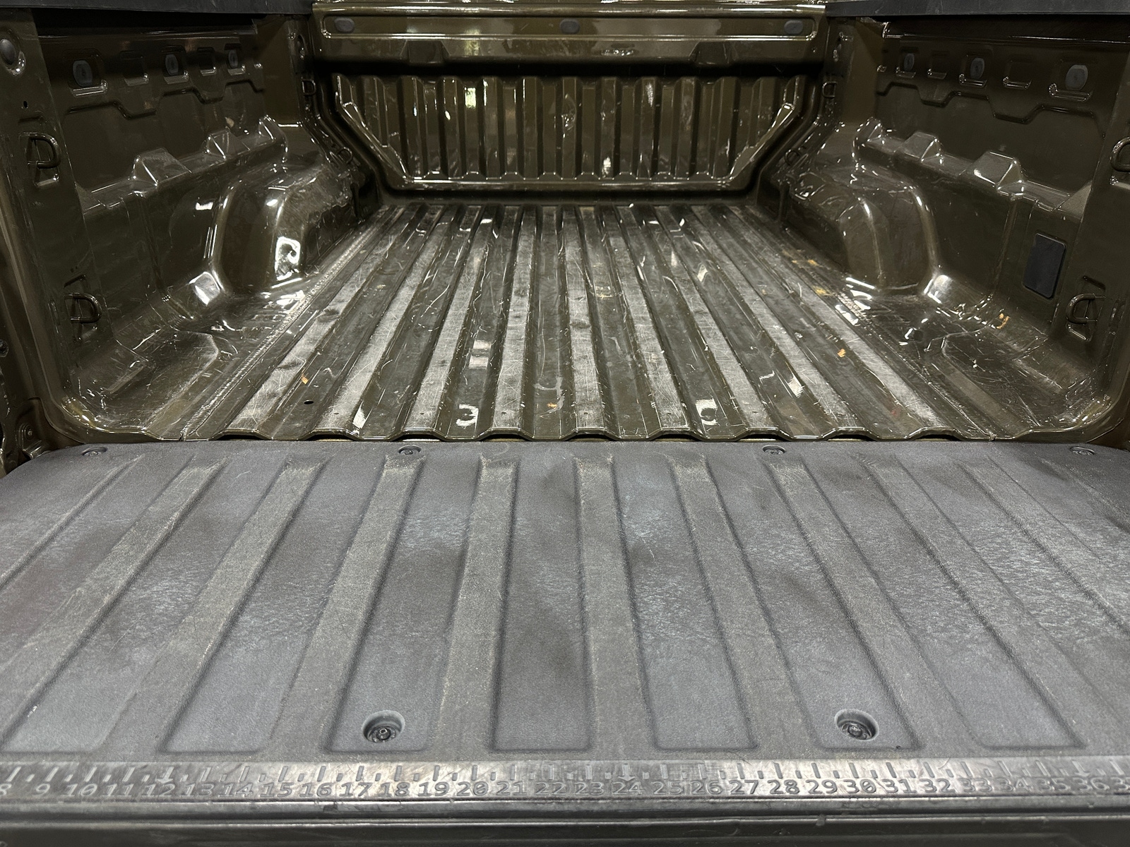 Thumbnail: 2023 Chevrolet Colorado - 7