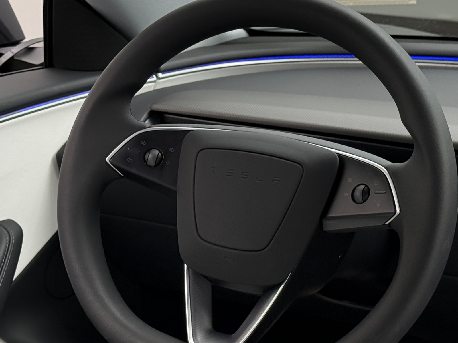 Thumbnail: 2025 Tesla Model 3 - 4