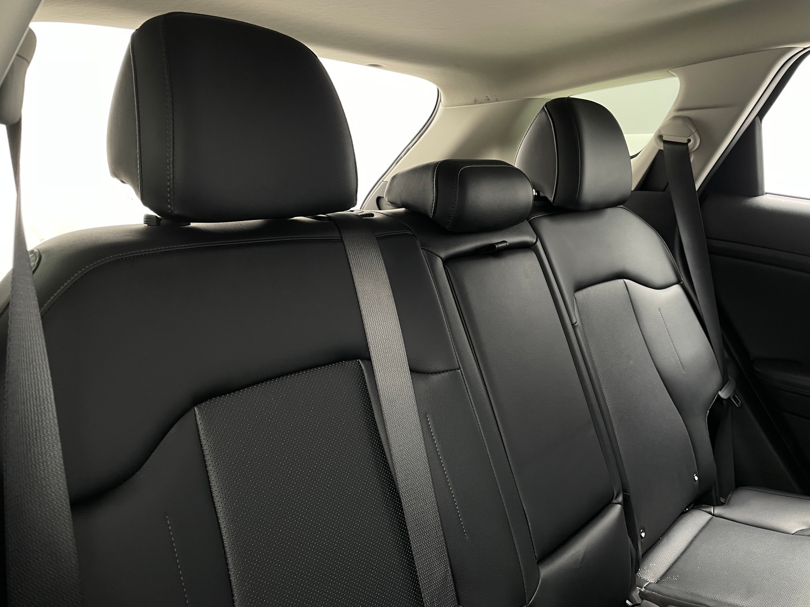 Thumbnail: 2023 Kia Sportage - 5