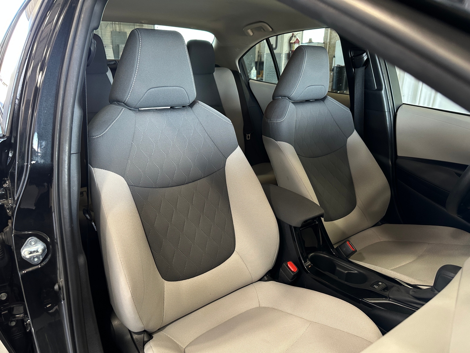 Thumbnail: 2022 Toyota Corolla - 2