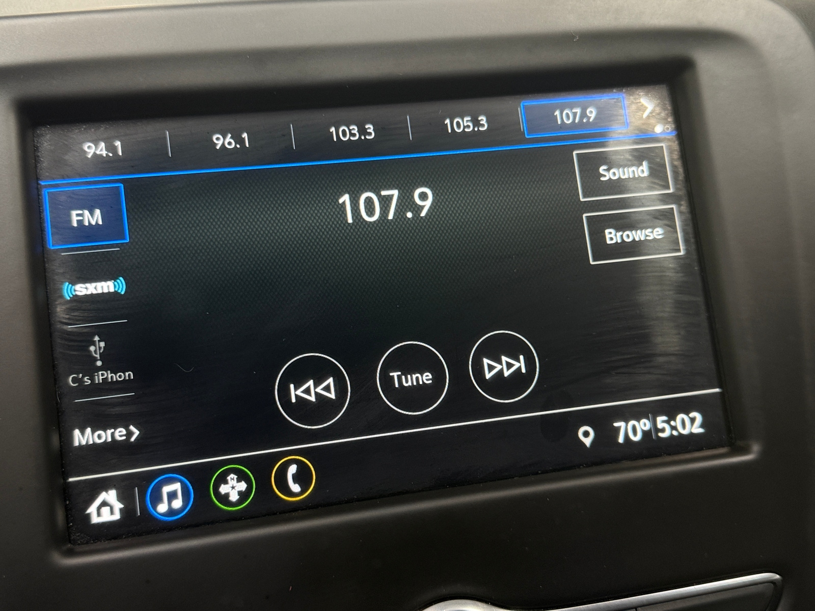 Thumbnail: 2019 Chevrolet Equinox - 4