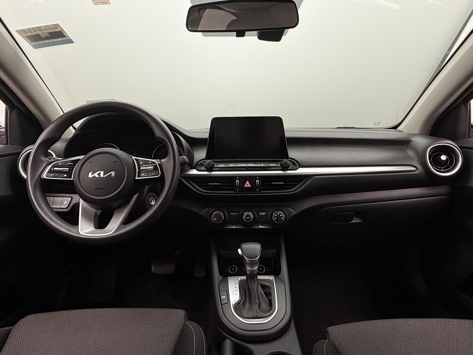 Thumbnail: 2022 Kia Forte - 3