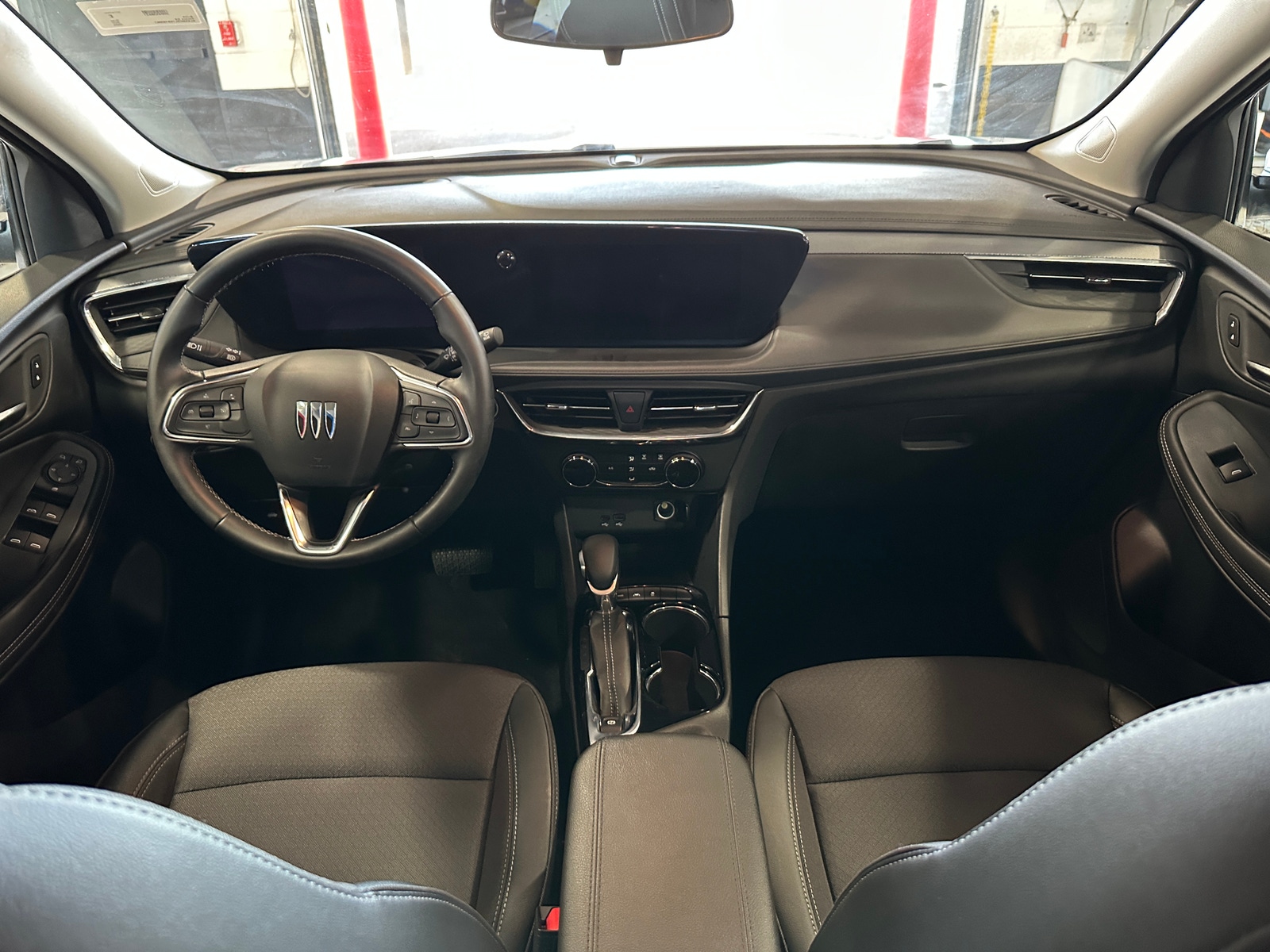 Thumbnail: 2025 Buick Encore GX - 2