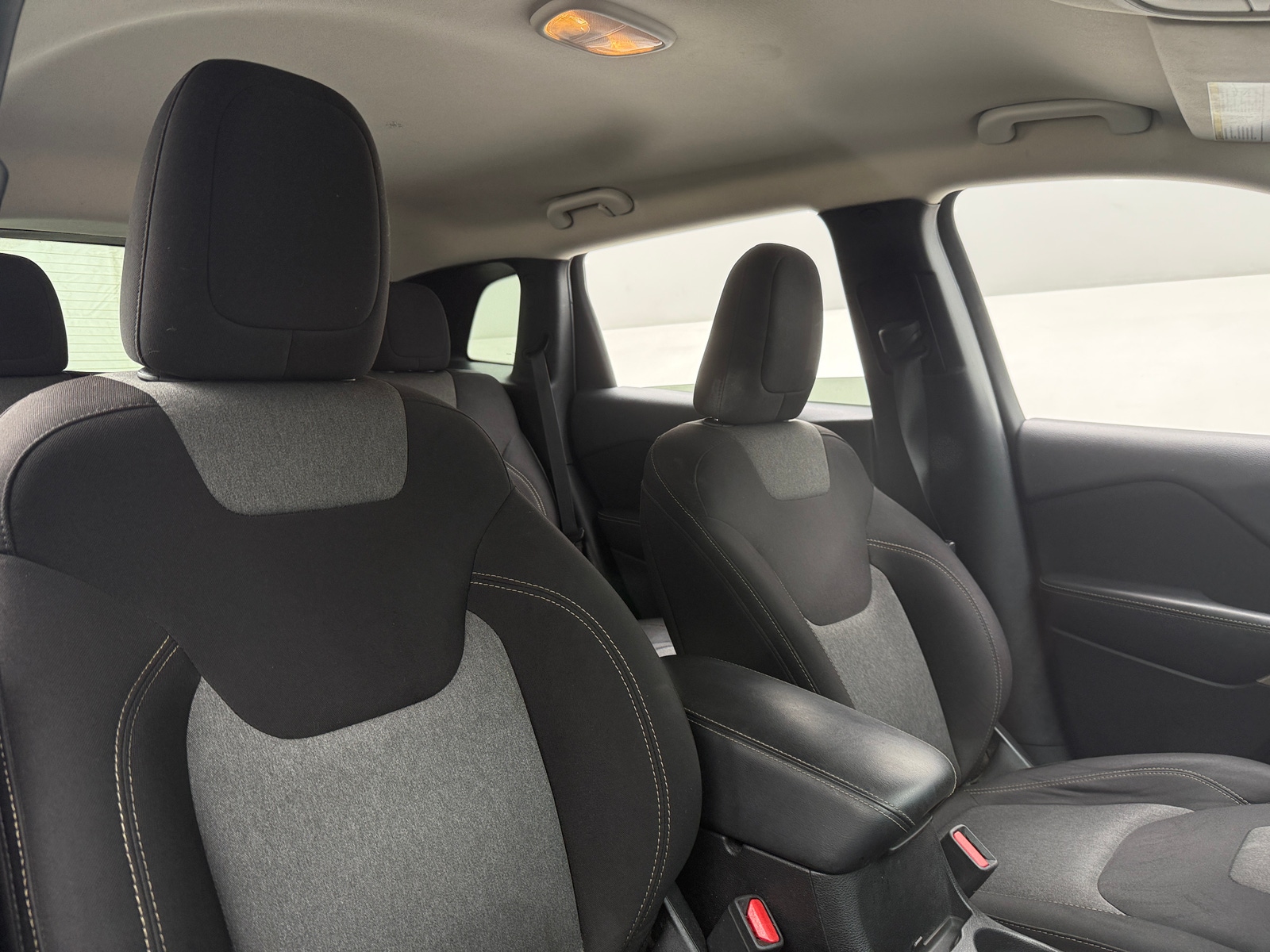 Thumbnail: 2017 Jeep Cherokee - 2