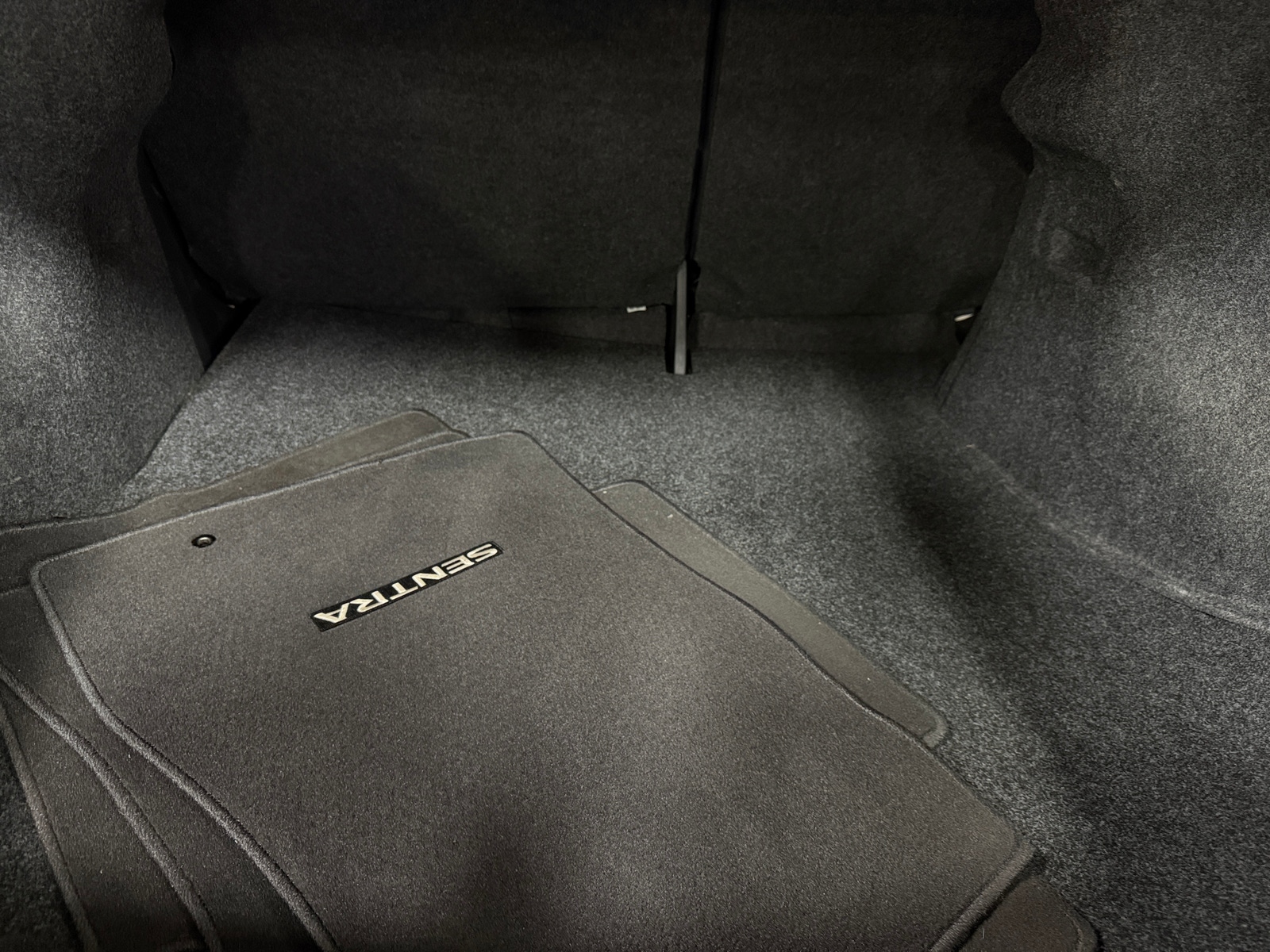 Thumbnail: 2019 Nissan Sentra - 7