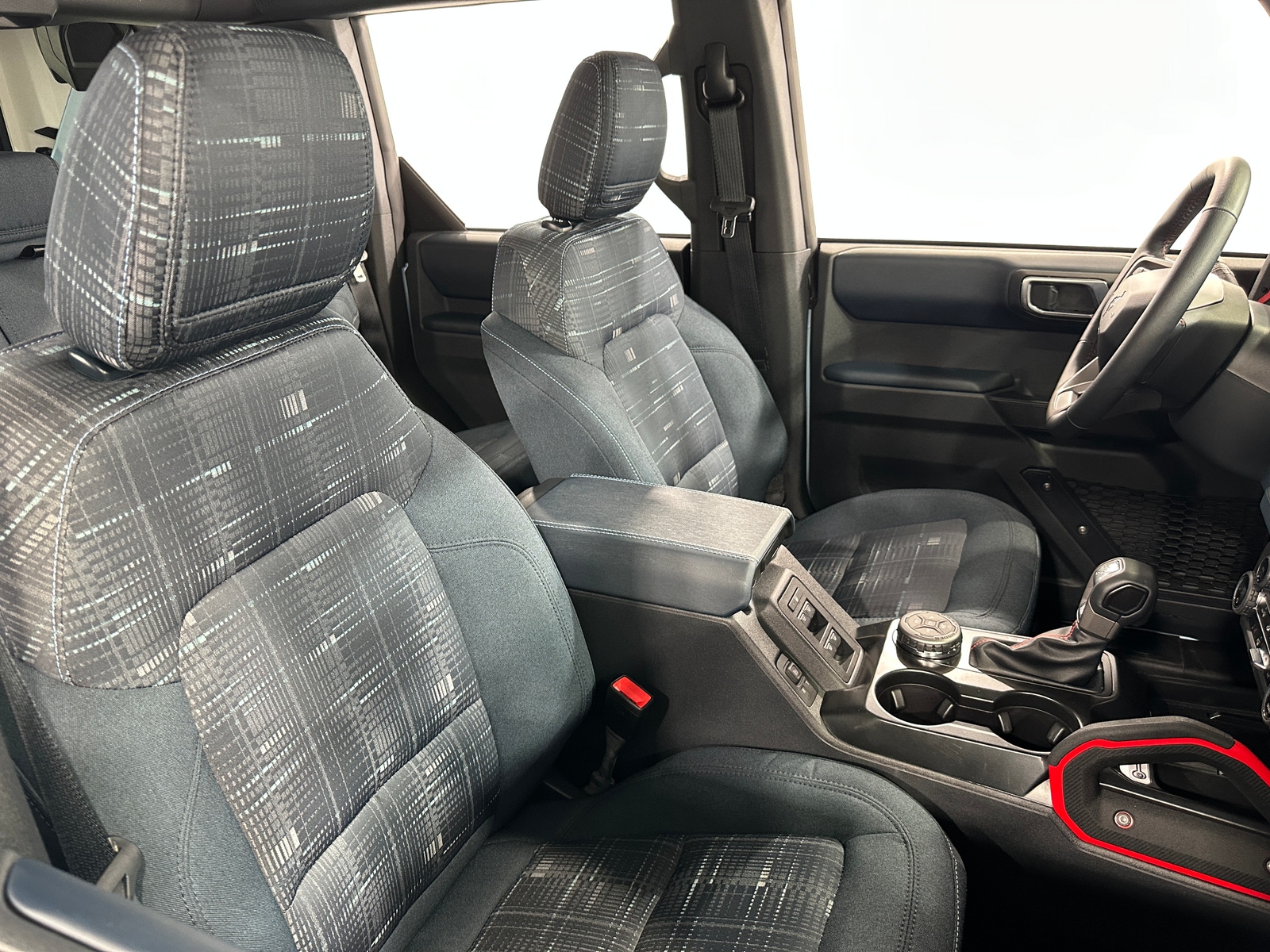 Thumbnail: 2025 Ford Bronco - 2