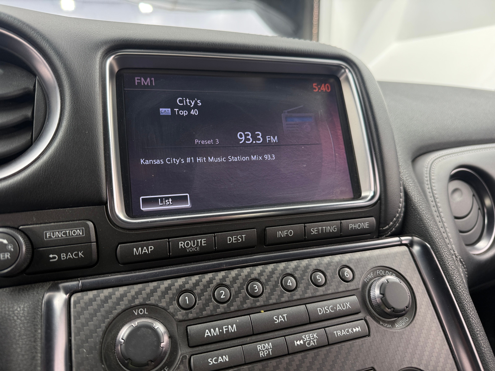 Thumbnail: 2015 Nissan GT-R - 2