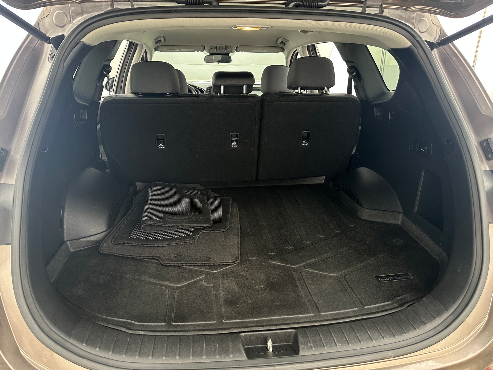 Thumbnail: 2020 Hyundai Santa Fe - 7