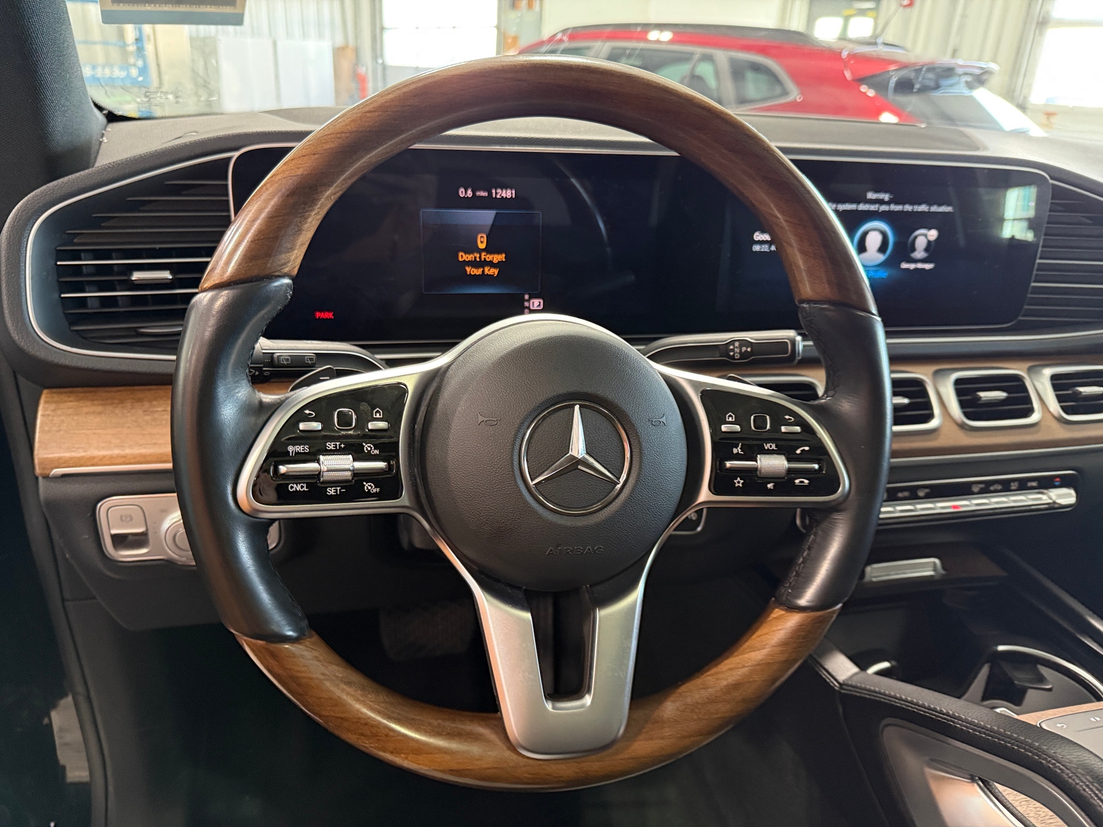 Thumbnail: 2022 Mercedes-Benz GLE - 4