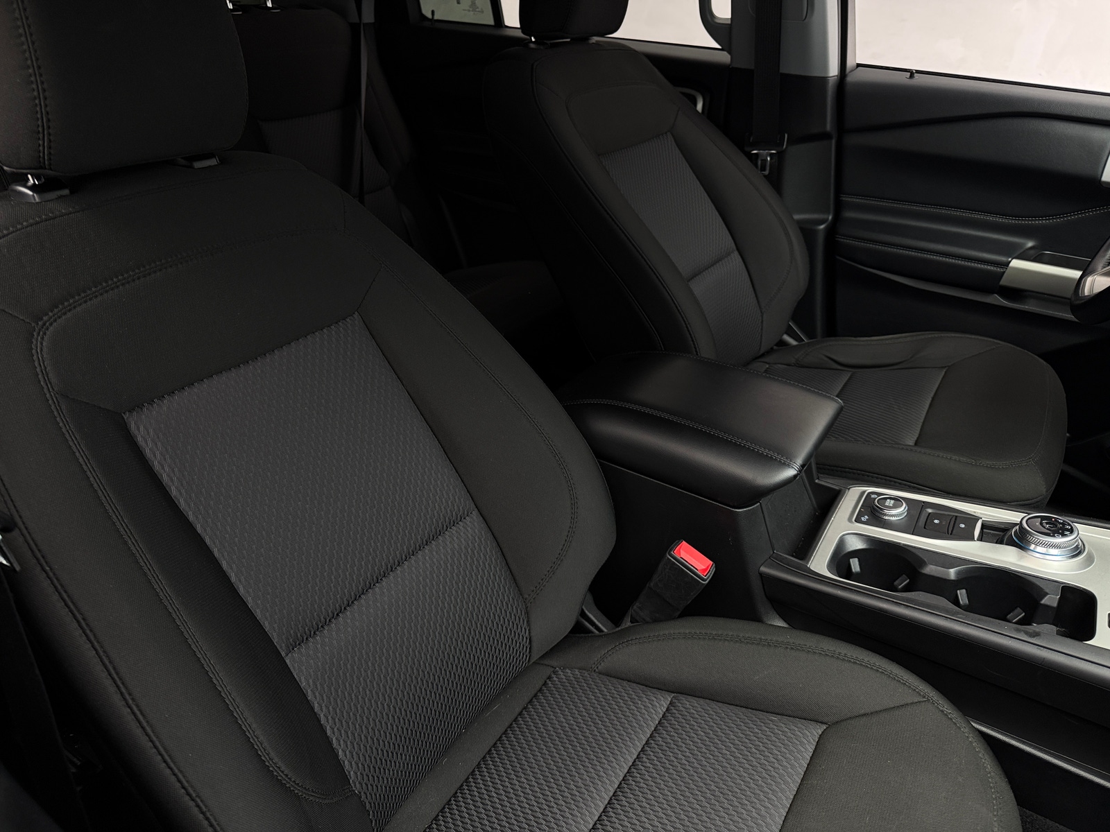 Thumbnail: 2022 Ford Explorer - 2